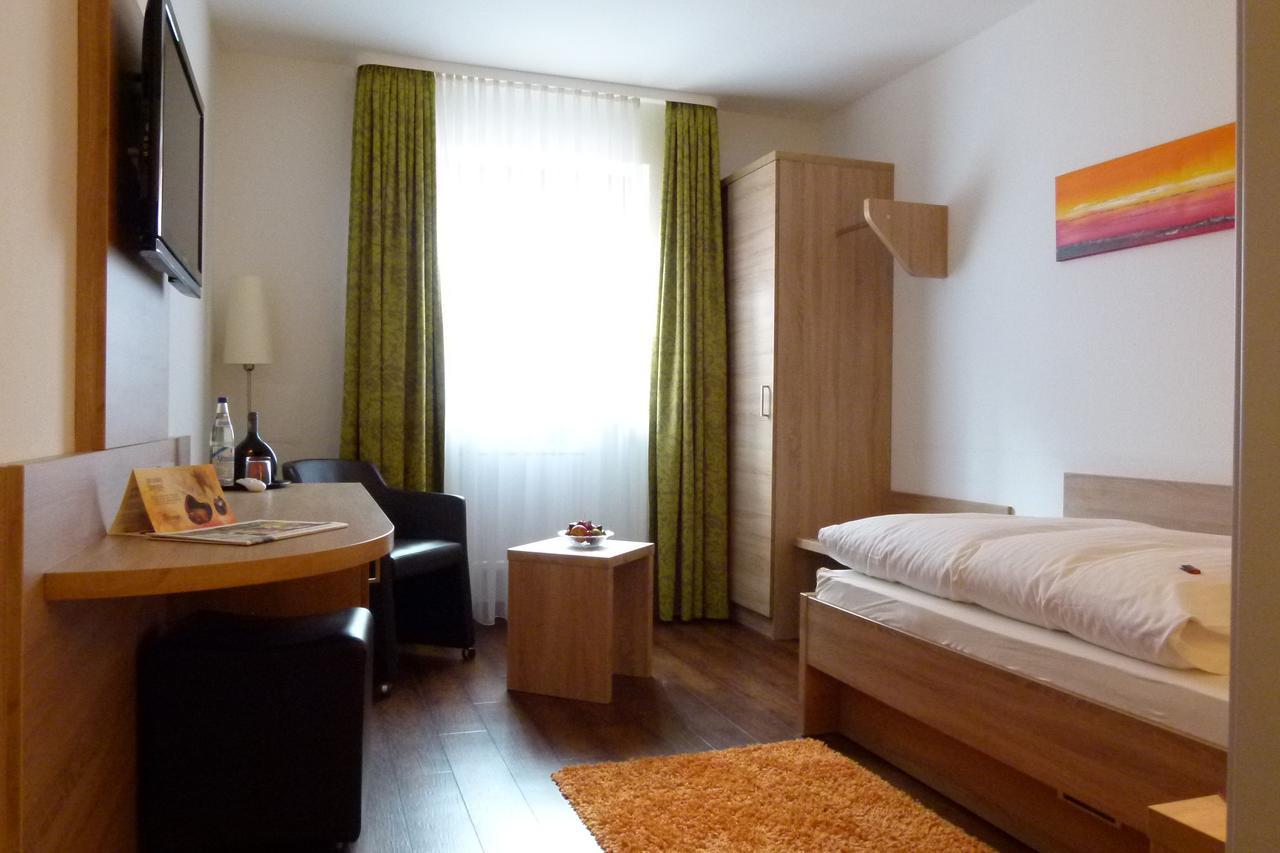 Hotel-Gasthof Zur Sonne Pappenheim Kültér fotó